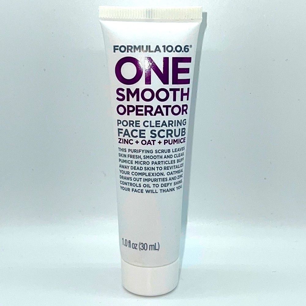 $6💥 FORMULA 10.0.6 One Smooth Operator Pore Clearing Face Scrub - Picture 2 of 4